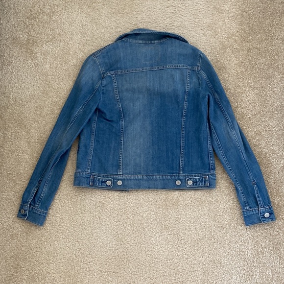 Levi’s Small Light Blue Jean Jacket - Picture 3 of 3